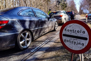 8 Irakijczyków w samochodzie Gruzina. Policjanci łapią kolejnych kurierów