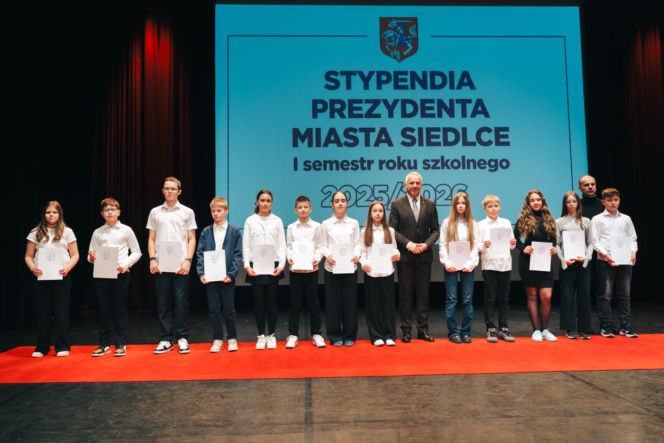 Najzdolniejsi uczniowie odebrali stypendia Prezydenta Miasta Siedlce