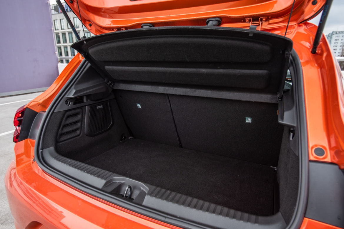 Renault Clio TCe 130 EDC FAP Intens