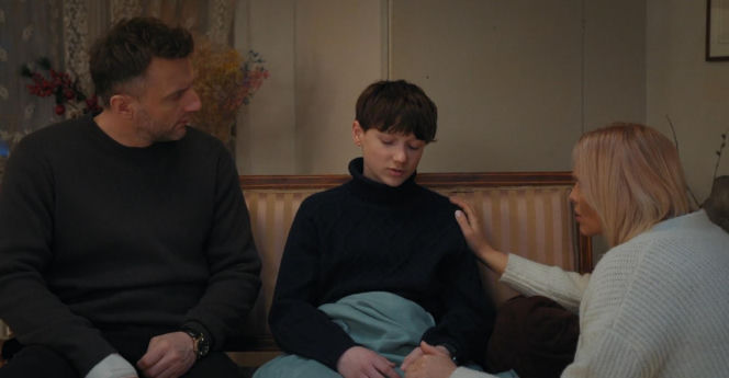 M jak miłość odc. 1931. Bartek (Arkadiusz Smoleński), Franek (Jarosław Śmigielski), Dorota (Iwona Rejzner)