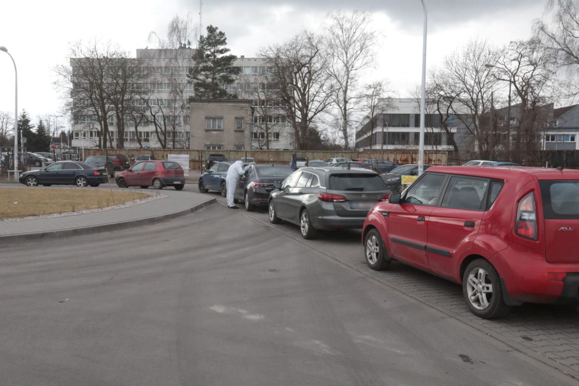Rosną kolejki do testów na koronawirusa