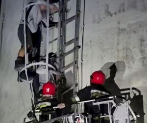 Chcieli zdobyć 160 metrowy komin, po 15 metrach opadli z sił