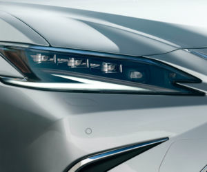 Lexus ES 300h (lifting 2021)