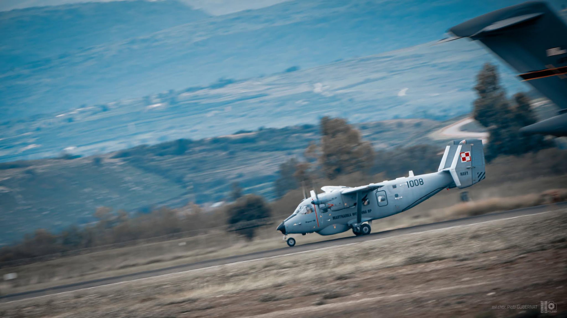 MON rezygnuje z modernizacji Black Hawków? Resort obrony stawia na walkę z dronami i samoloty M-28