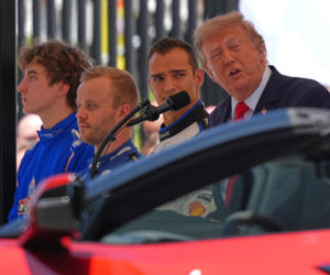 Trump zaprasza na wyścigi IndyCar na zwieńczenie obchodów rocznicowych w Waszyngtonie