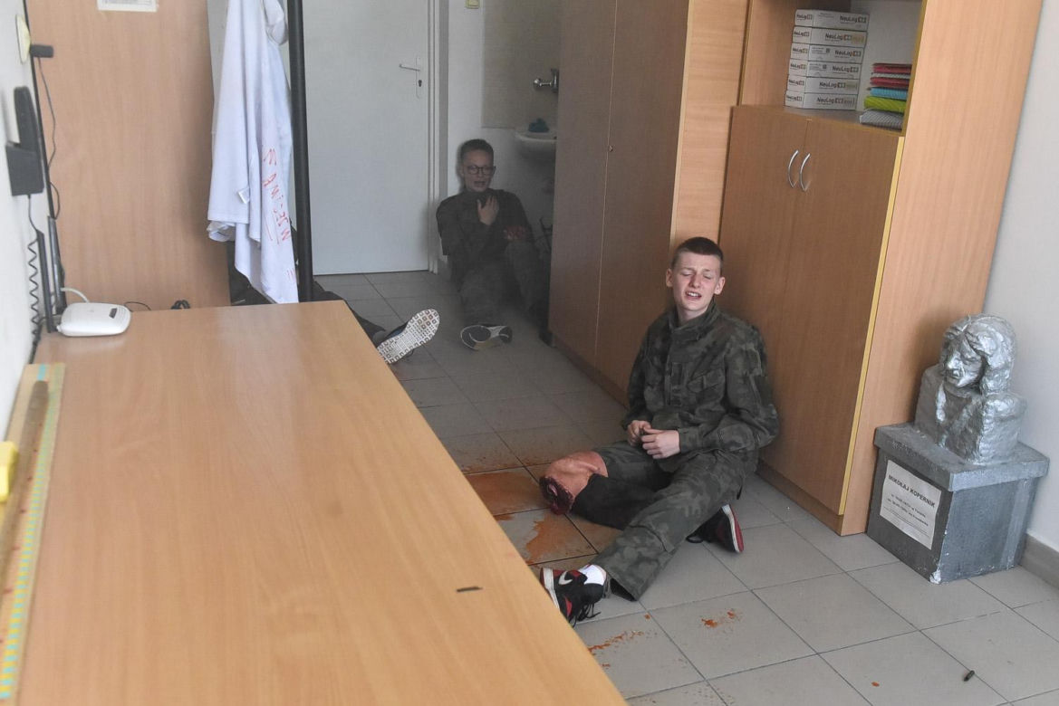Efektowne ćwiczenia WOT w Czernikowie pod Toruniem. "Scenariusz zakładał atak przeciwnika na szkołę z kilkudziesięcioma uczniami"