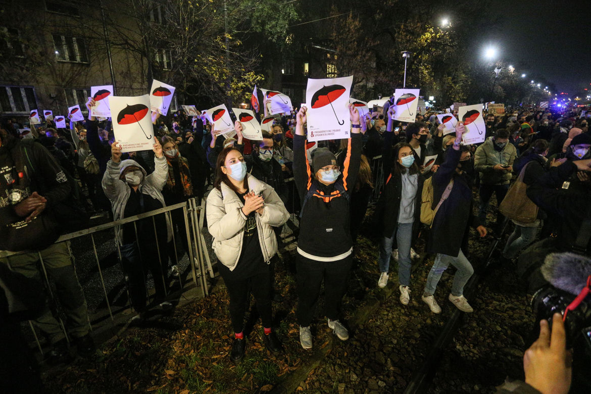 Nocne protesty pod domem Jarosława Kaczyńskiego
