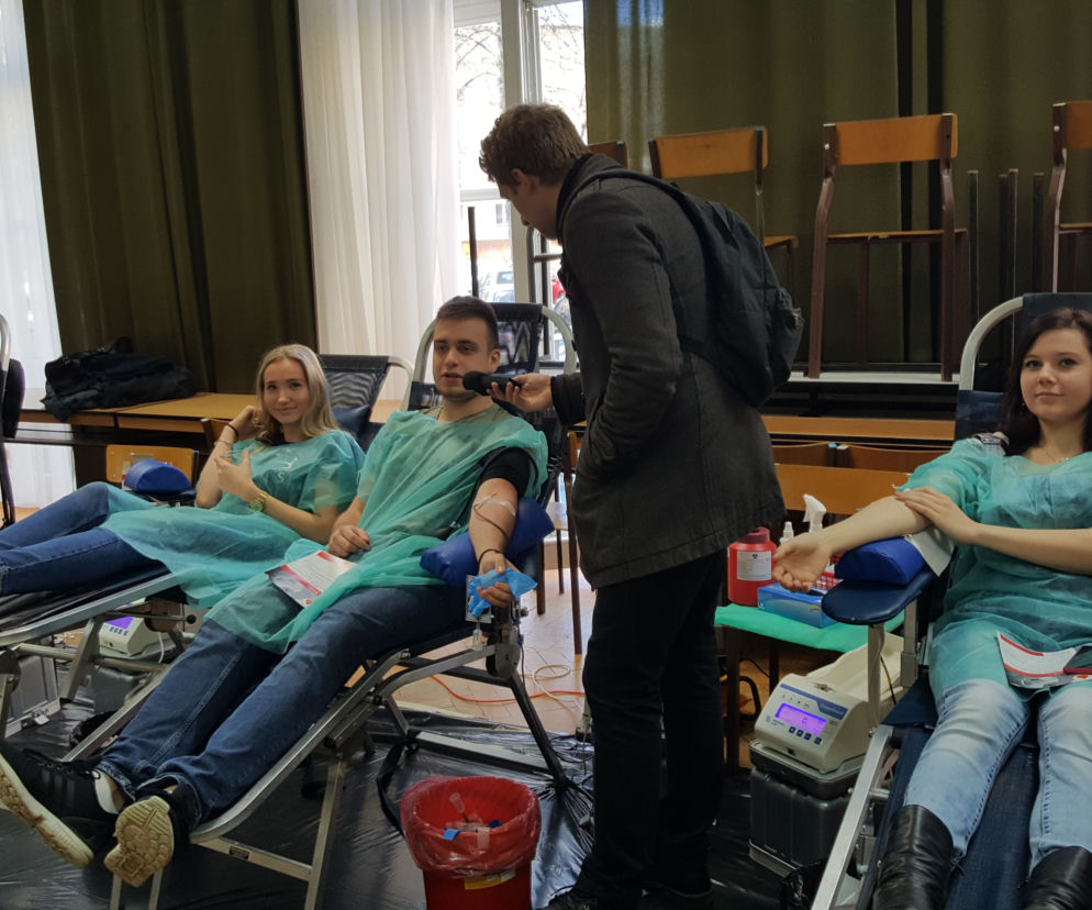 Studenci oddają krew