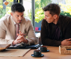 Barwy szczęścia, odcinek 3268: Justin nie poddaje się po zwolnieniu i razem z Kępskim knuje, jak przejąć kontrolę nad firmą