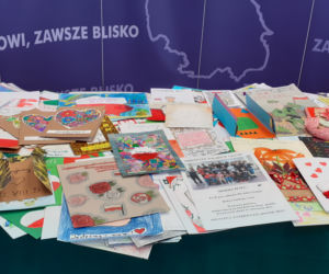 Kartki dla obrońców granic wyruszyły [GALERIA]