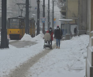 Potężna śnieżyca zasypała Warszawę