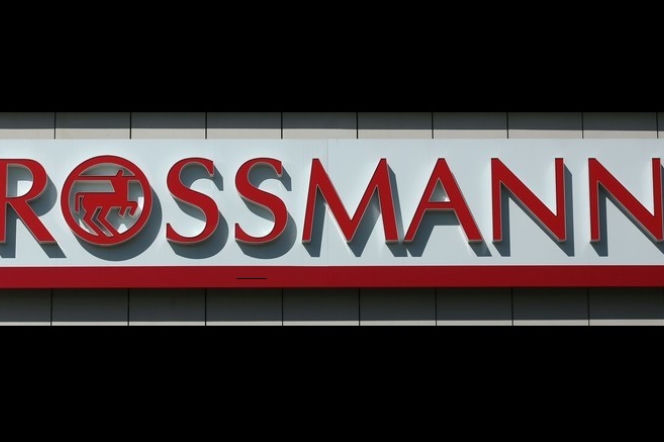 PROMOCJA ROSSMANN - 49 proc. na kosmetyki do makijażu wystartowała