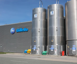 Strzały w łódzkiej fabryce, 400 osób ewakuowanych. Trwa obława