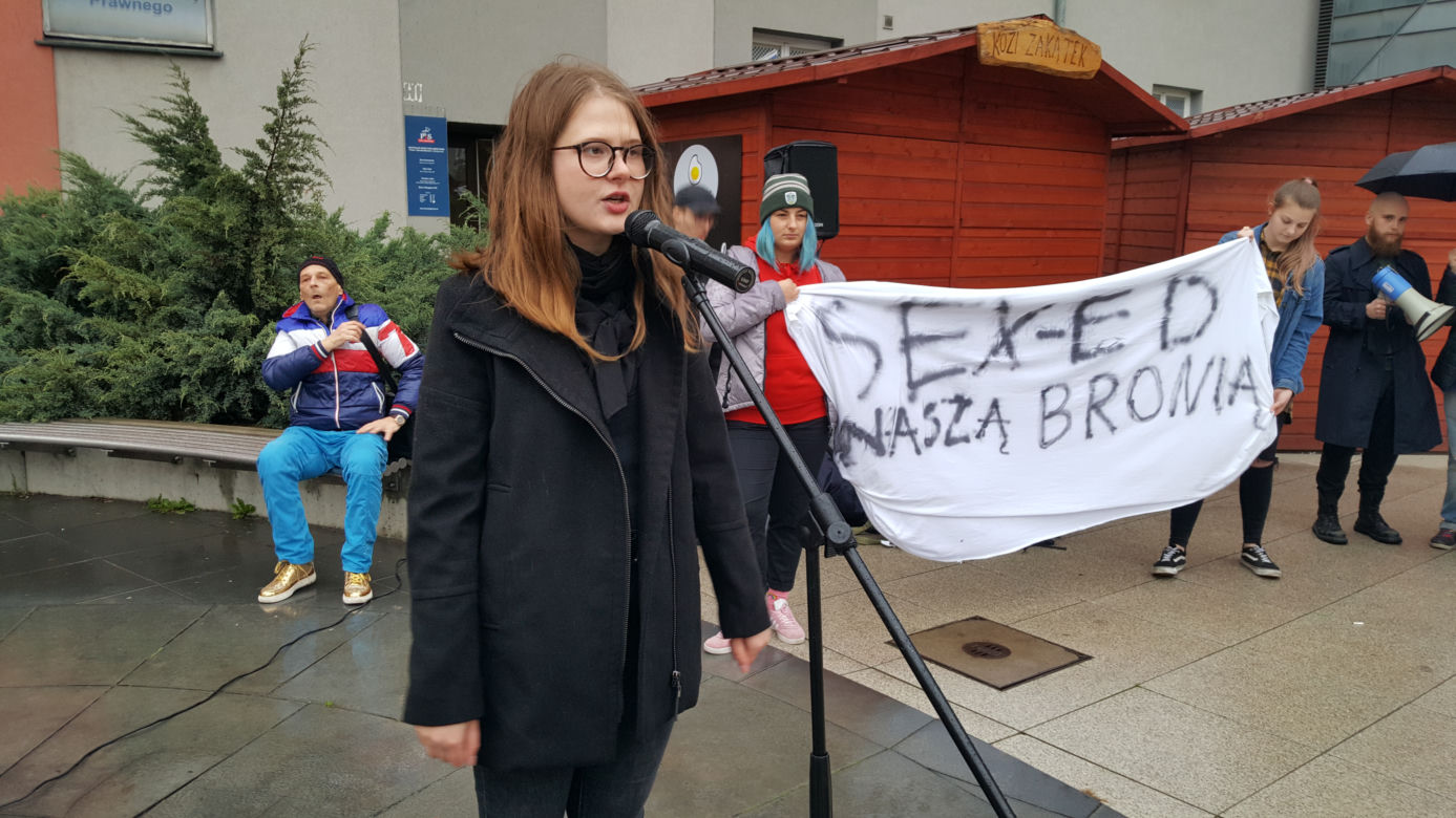 Bydgoszczanie sprzeciwiają się karaniu za edukację seksualną