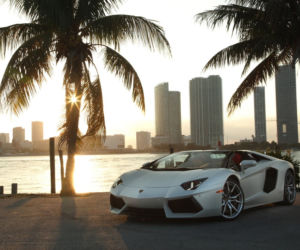 Lamborghini Aventador LP700-4 Roadster