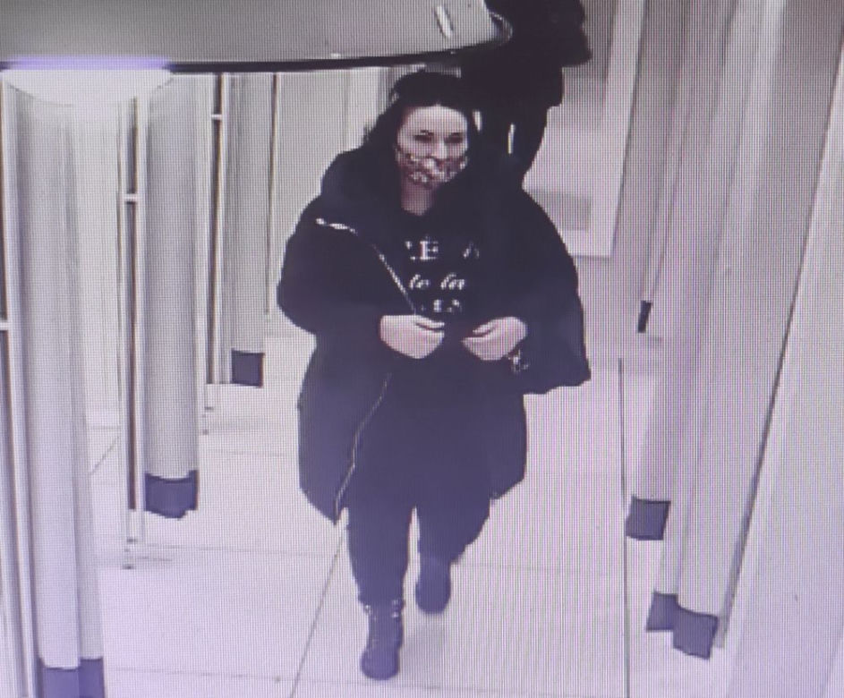 Ta para jest poszukiwana przez policję z Inowrocławia. Rozpoznajesz ich? 