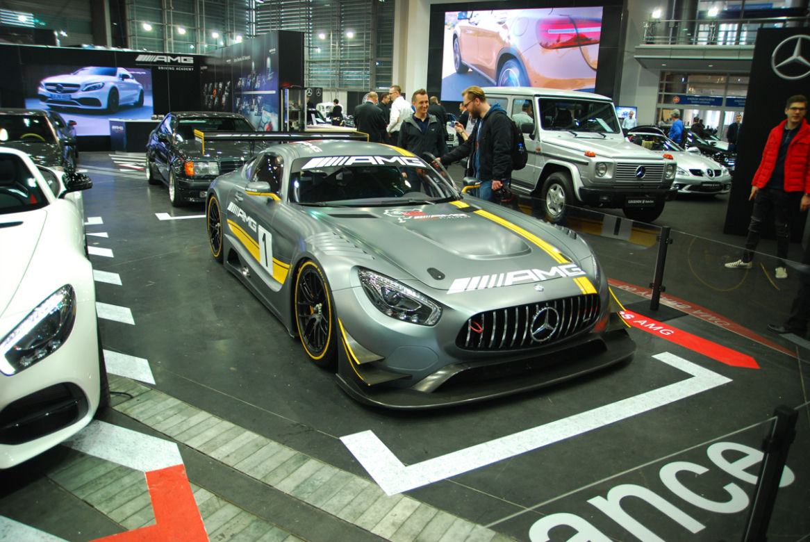 Stoisko Mercedesa - Targi Poznań Motor Show 2017