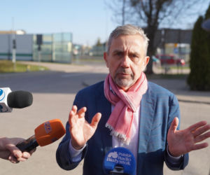 Skandal w hucie Biaglass. Prezes złamał obietnicę? Pani Iza: Czuje się zdradzona i poniżona