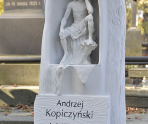 Tak wygląda nowy grób Andrzeja Kopiczyńskiego