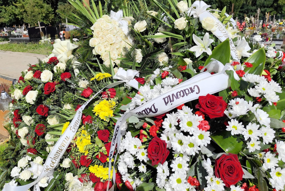 Pochowali Mateusza Do. Który zginął w wypadku na Alejach Trzech Wieszczów w Krakowie