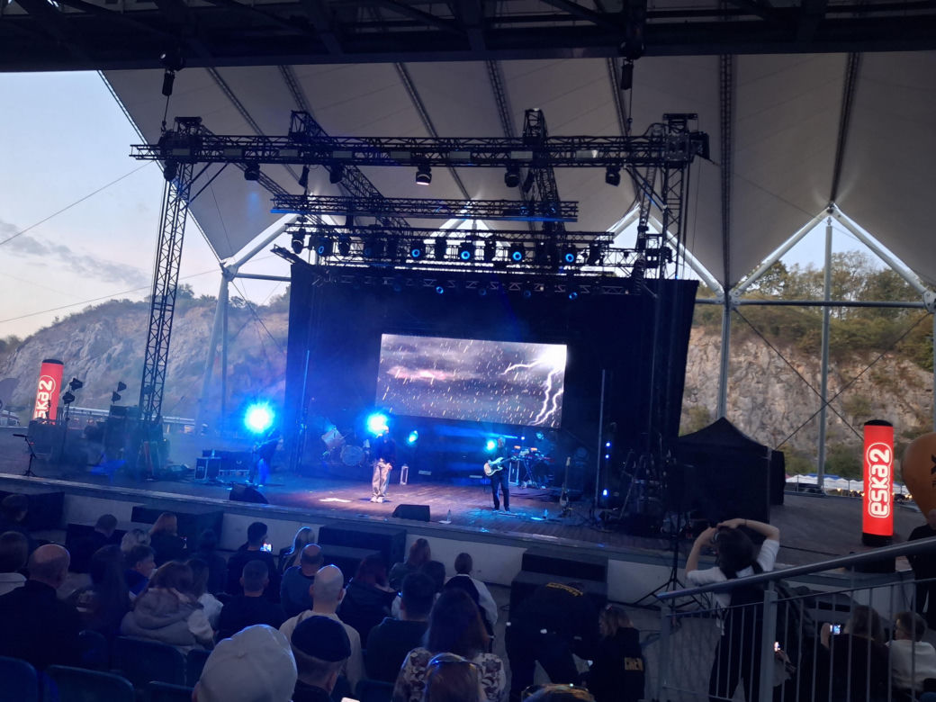 PGS Rock Festival na Kadzielni. Tłumy fanów śpiewały z LemON-em i Ewą Farną
