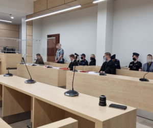 Próbował zabić ojca dla pieniędzy. Inną zbrodnię opisał w książce. Bartłomiej S. stanął przed sądem