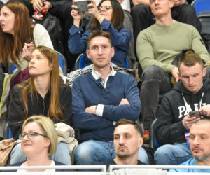 Halowe mistrzostwa Polski w Kujawsko-Pomorskiej Arenie Toruń. Zdjęcia kibiców i zawodników