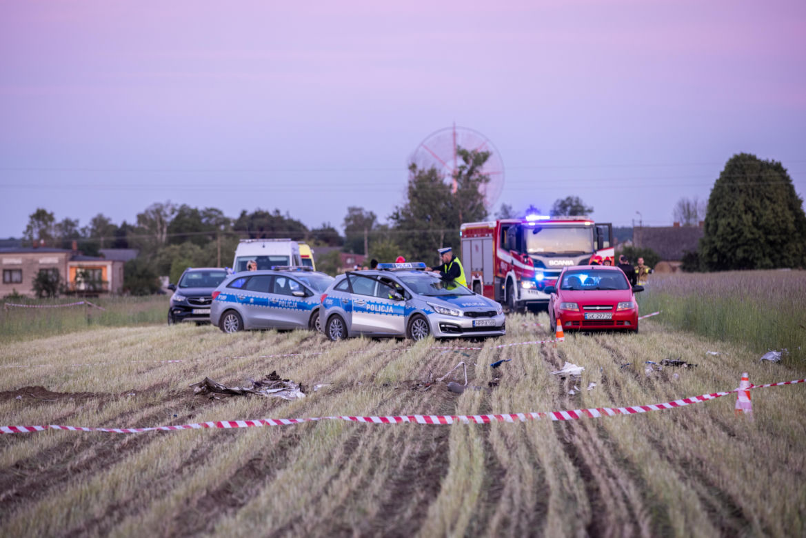 Płk. Marek Gładysz zginął w katastrofie lotniczej. Potworna tragedia. Razem z nim leciała matka