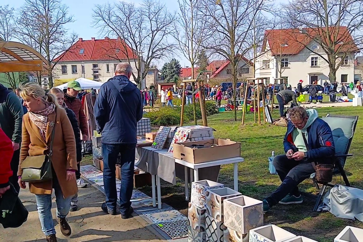 Pierwszy wiosenny pchli targ na Pogodnie