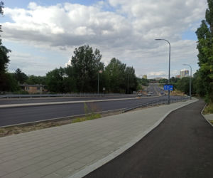 Rowerzyści z nowej ścieżki trafią... na schody