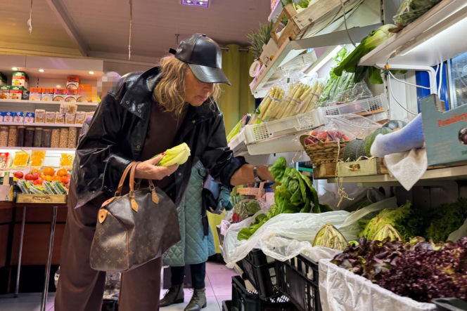 Agnieszka Fitkau-Perepeczko  na bazarku