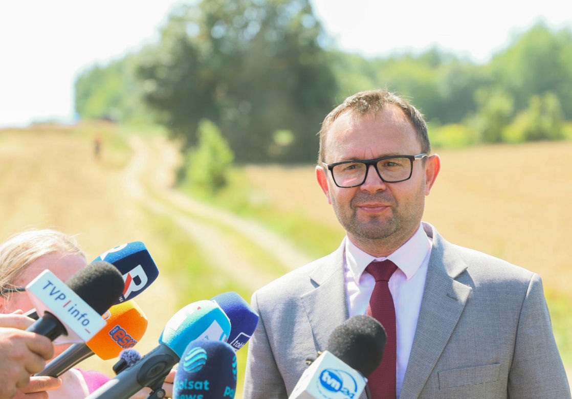 Huk i lej w ziemi. Mieszkańcy przerażeni: "Wiedziałam, że to ruskie"