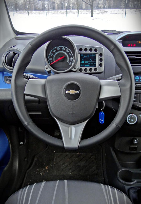 Chevrolet Spark lifting