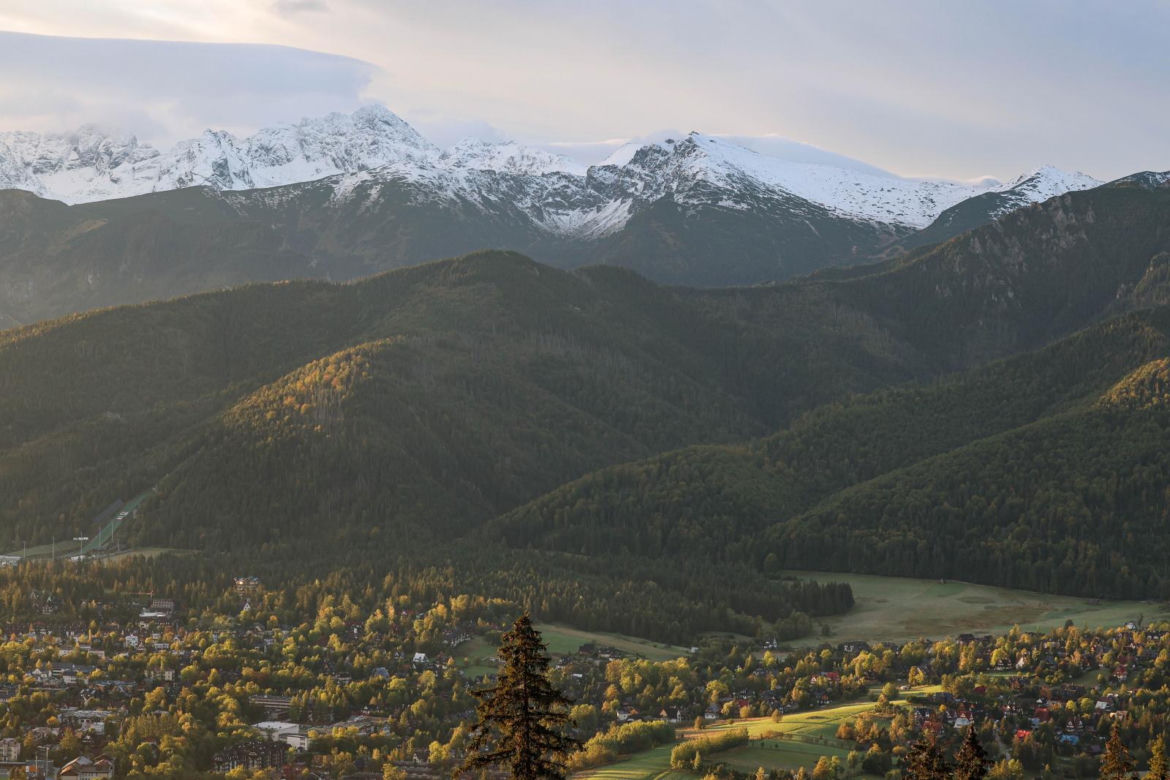 Widok na Tatry po opadach śniegu