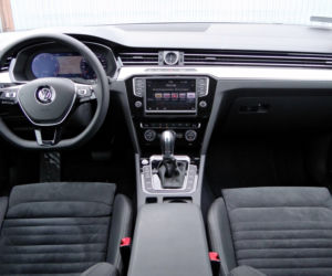 Volkswagen Passat Limousine B8 Highline 2.0 TDI DSG BlueMotion