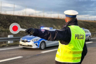 Wzmożone kontrole przed Wigilią. Policja ostrzega kierowców