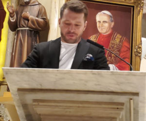 Andrzej Młynarczyk łapie fuchy w Nowym Jorku