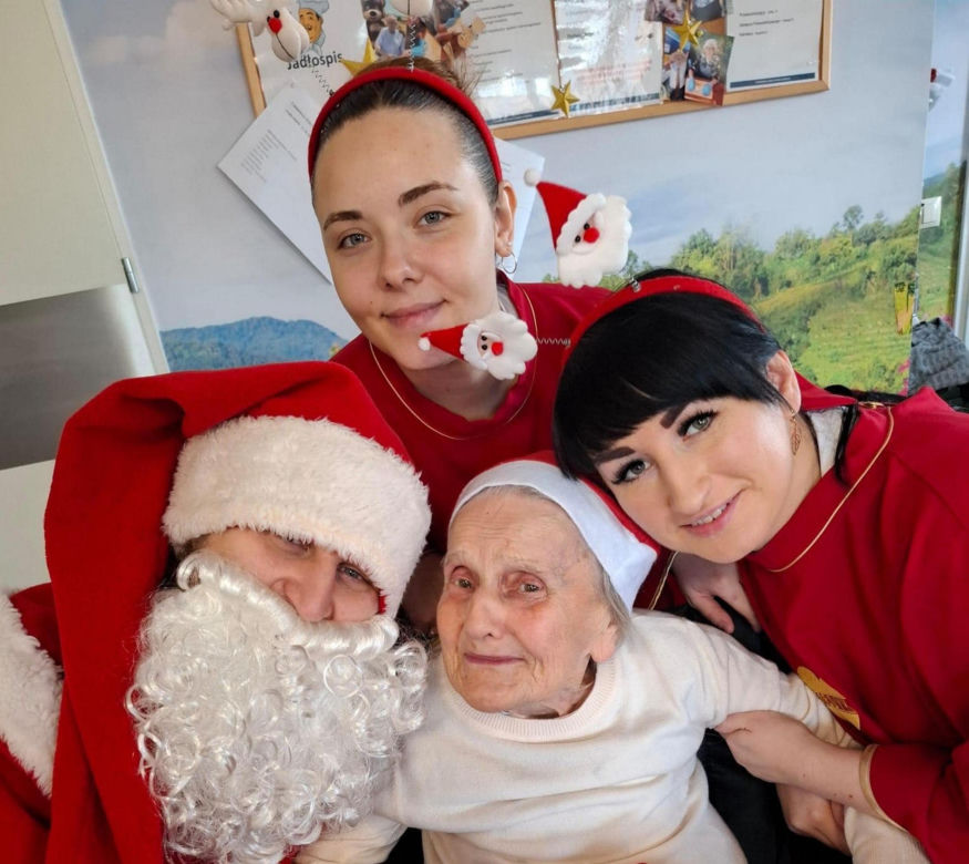 Mikołaj odwiedził seniorów