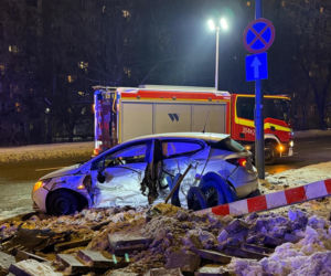 Stłuczka z nieoznakowanym radiowozem w Warszawie. Potężna utrudnienia