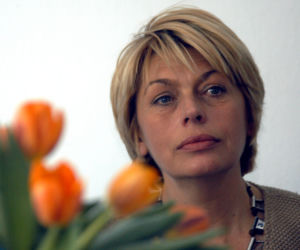 Barbara Nowacka. Kiedy bardzo tęsknię chcę zadzwonić do mamy.