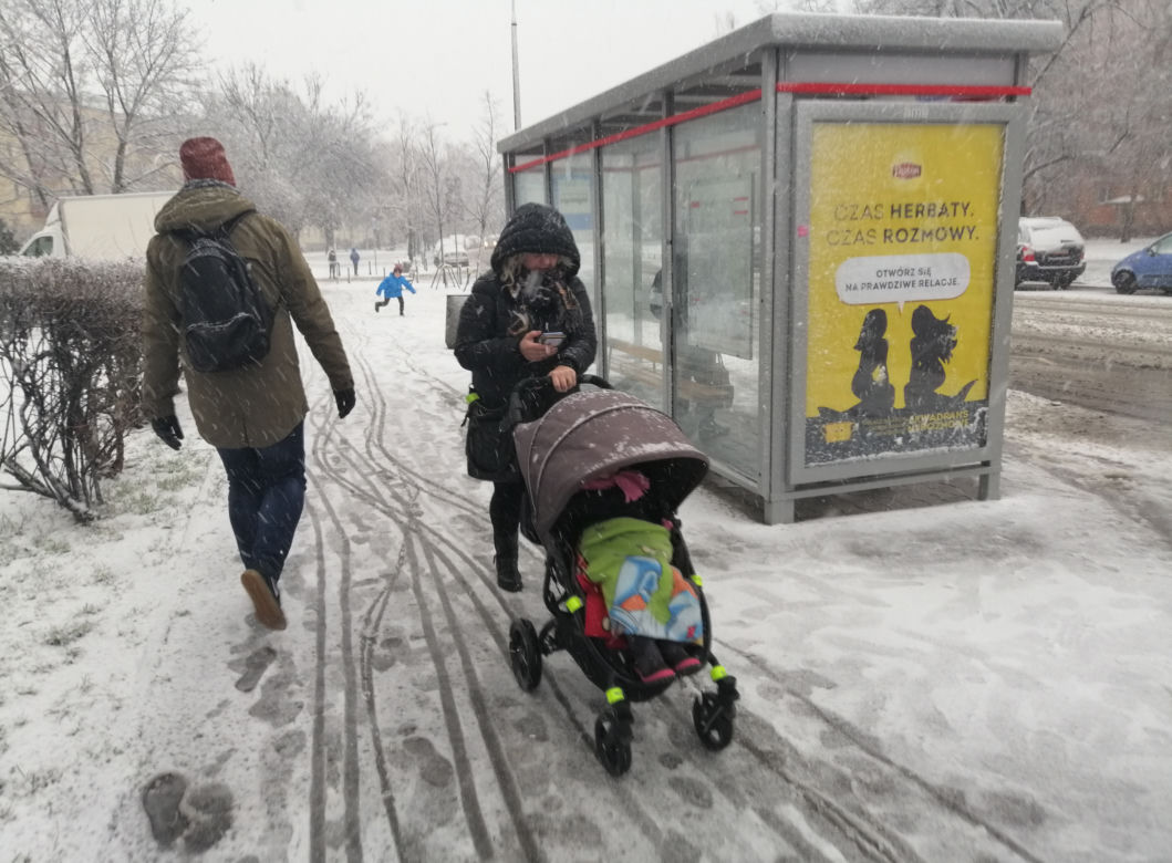 Śnieg zaskoczył Warszawę