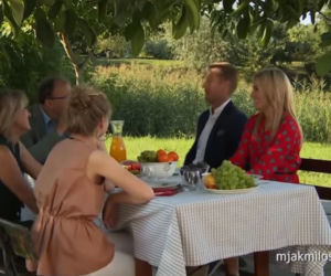M jak miłość odc. 1411. Paweł (Rafał Mroczek), Julka (Joanna Kuberska), mama Julki (Małgorzata Bogdańska), ojciec Julki (Bogdan Kalus)