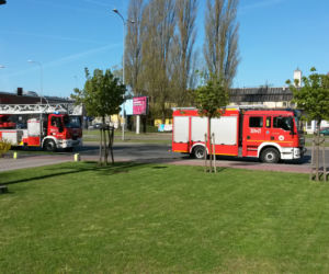 Ewakuacja studentów z budynku UKW na ul. Ogińskiego w Bydgoszczy