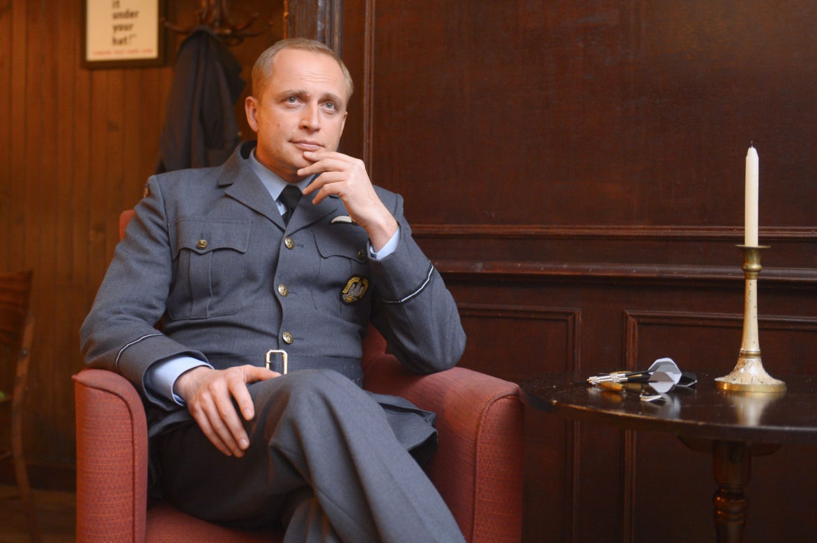 Piotr Adamczyk zjechał ze stawki, by pracować