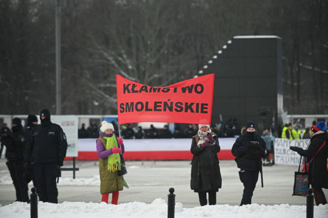 Jarosław Kaczyński na obchodach miesięcznicy smoleńskiej