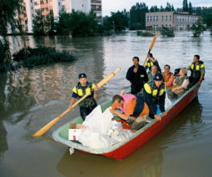 Powódź w Opolu. Powódź Tysiąclecia w 1997 r. [ARCHIWALNE ZDJĘCIA]