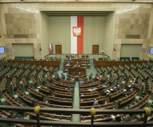 33 dni bez posiedzeń Sejmu. Posłowie odliczają już dni do wakacji