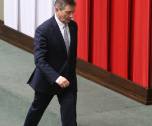300 tys. za ubrania dla armii Kuchcińskiego