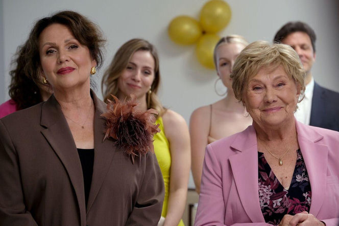 M jak miłość odc. 1890. Barbara (Teresa Lipowska), Marysia (Małgorzata Pieńkowska)