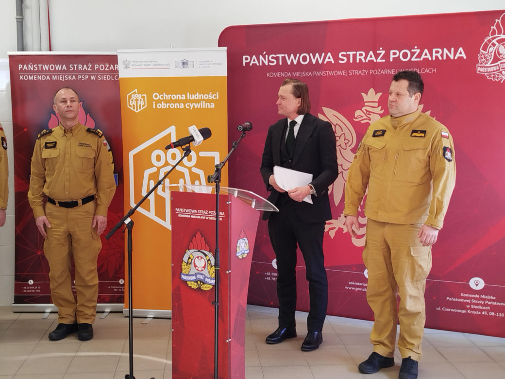 Nowy sprzęt trafi do strażaków z Siedlec, Łosic, Makowa Mazowieckiego, Ostrołęki, Ostrowi Mazowieckiej, Pułtuska, Sokołowa Podlaskiego, Węgrowa i Wyszkowa